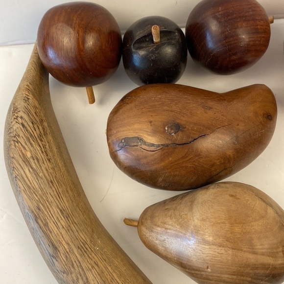 WOODEN fruit set 7 pieces banana apple mango plum apricot pear brown tones - Picture 5 of 7
